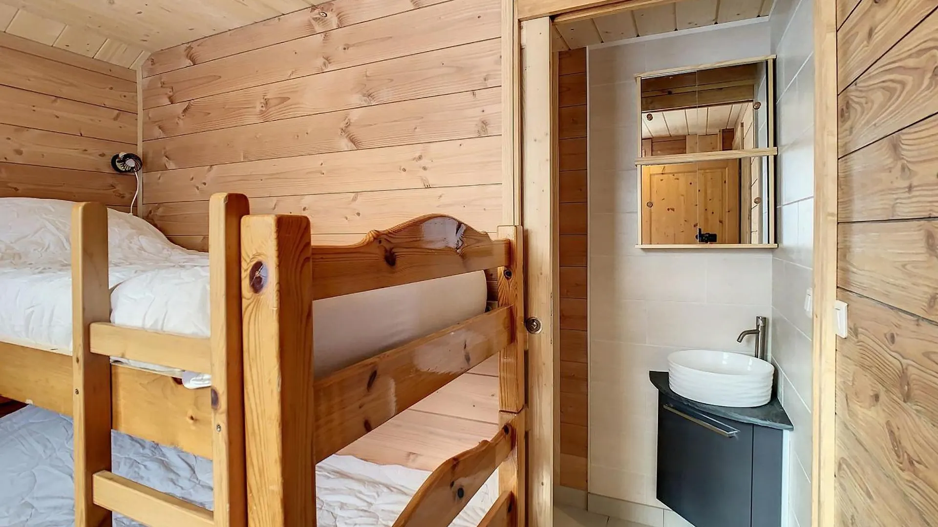 Chalet Cosy 2 Etoiles, 9 Pers, 4 Ch, 2 Sdb, Terrasse Sud, Proche Telesiege, Commerces, Piscine Ete - Fr-1-417-5 Fontcouverte-la-Toussuire 0*,